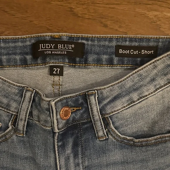 Women’s Judy Blue Light Blue Flare Jeans - Picture 2 of 5